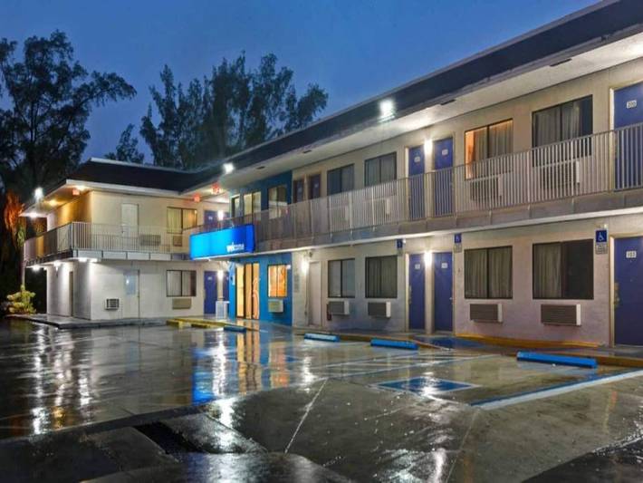 Apartamento entero, 1 cama tamaño queen | Playa Dania in Dania Beach, Broward County