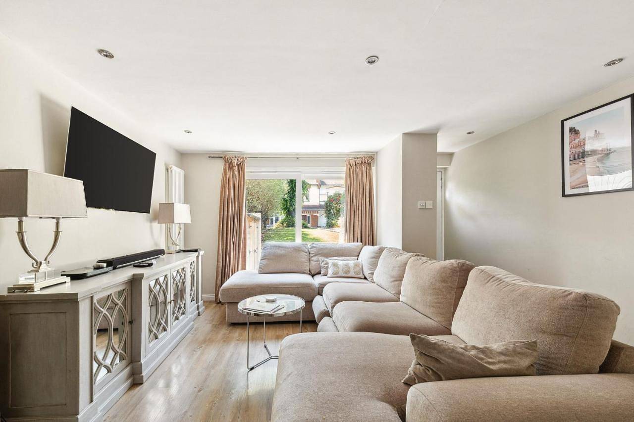 Three-Bedroom Villa in Richmond an der Themse, London
