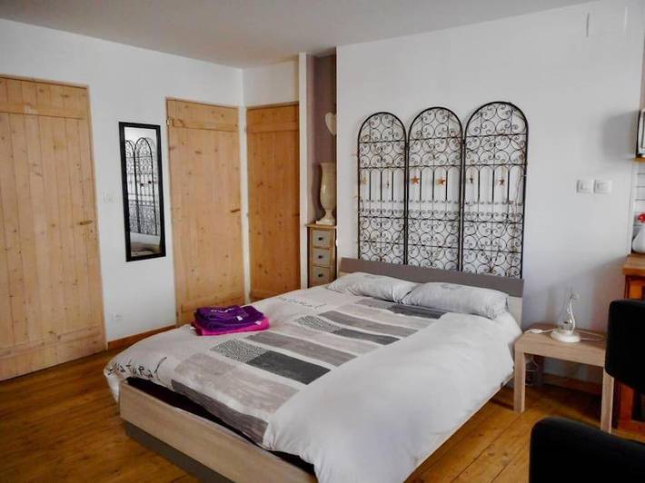 Gîte pour 2 personnes, avec Terrasse à Gorze