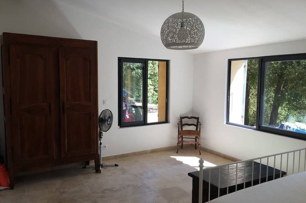 Stunning House in protected natural forest by Lac St Cassien in Montauroux, Mediterranean Coast (France)