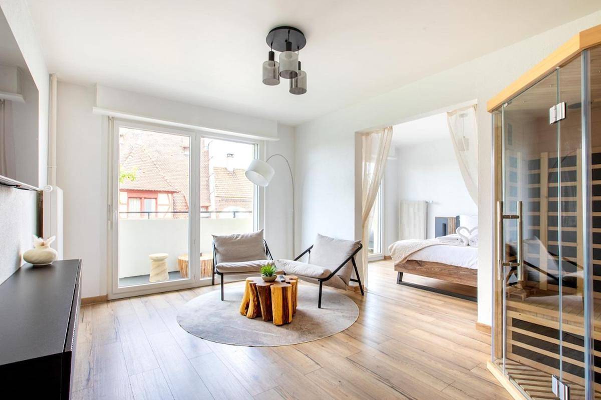 Apartamento inteiro, Suite Dreams - Balnéo & Sauna in Saint-Louis, Mulhouse (Região)