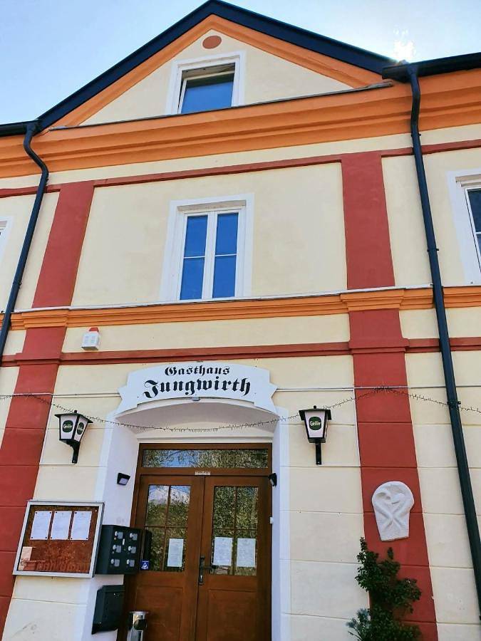 Gîte pour 7 personnes, avec Balcon et Terrasse ainsi que Jardin et Vue à Hochburg-Ach - 3