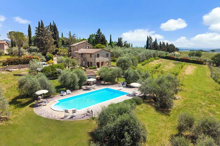 Location de vacances pour 6 personnes, avec jardin et balcon dans San Sano