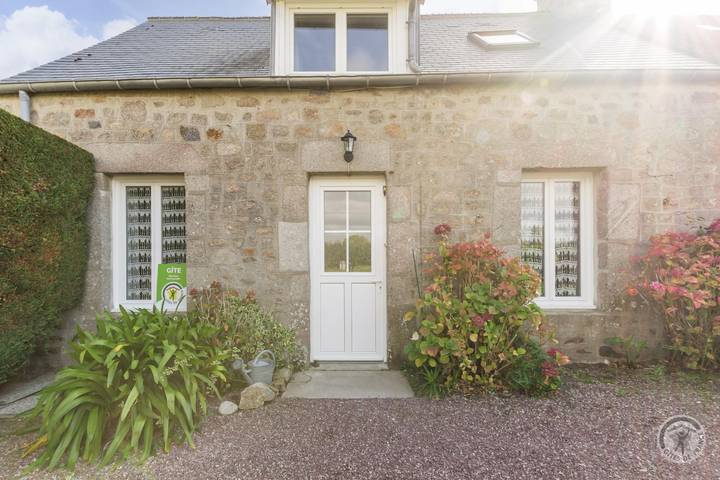 Gîte pour 5 personnes, avec terrasse et jardin, animaux acceptés à Réville - 2