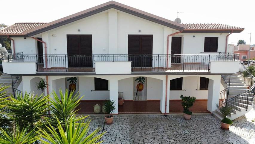 Gîte pour 6 personnes, avec vue et jardin dans Rodi Garganico - 2