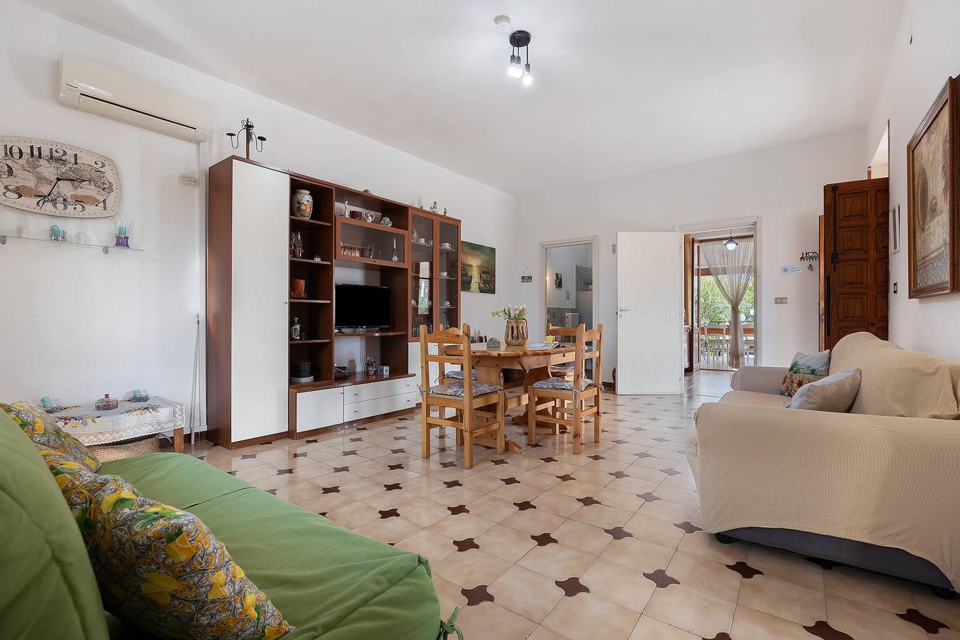 Villa 'Casa di Zoe' con terrazza privata, Wi-Fi e aria condizionata in Salvina, Partinico
