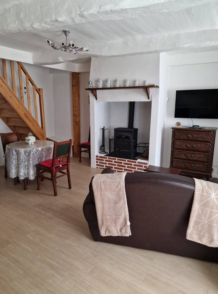 Gîte pour 4 personnes, avec jardin dans Molac