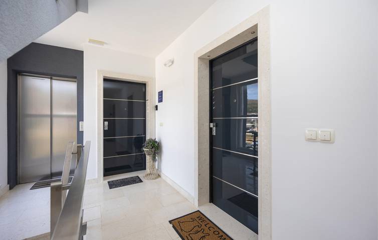 Ferienwohnung für 2 Personen, mit Terrasse in Trogir - 2