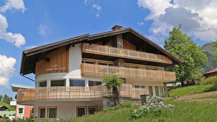 Ferienwohnung für 10 Personen, mit Sauna und Garten im Kleinwalsertal - 2