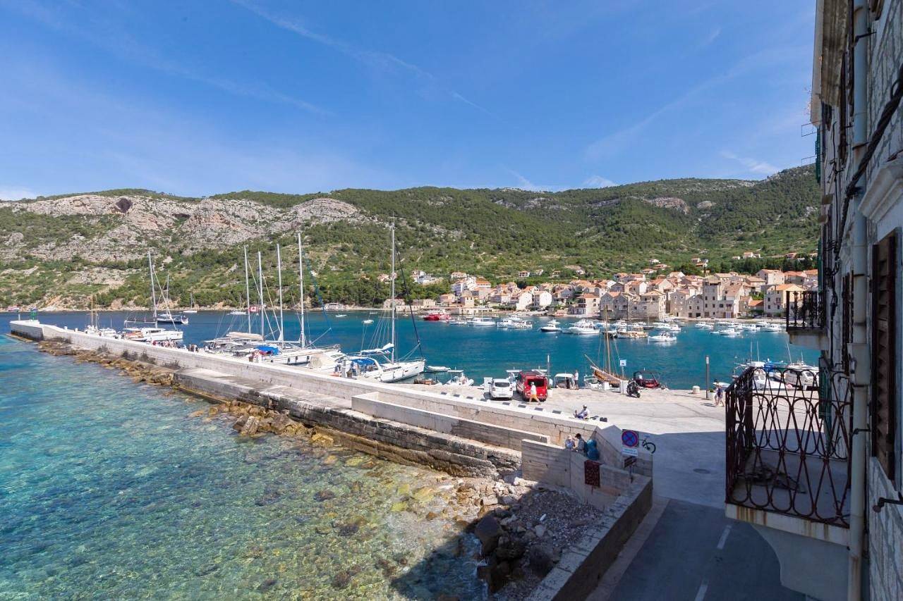 Mira Sea Front Guesthouse in Komiža, Split-Dalmatie
