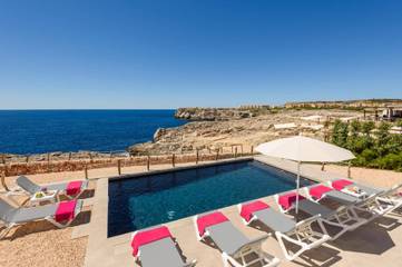 Villa in Ciutadella, Coast of Menorca für 8 
