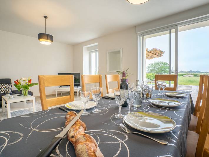 Location de vacances pour 6 personnes, avec jardin et terrasse à Plounéour-Trez - 2