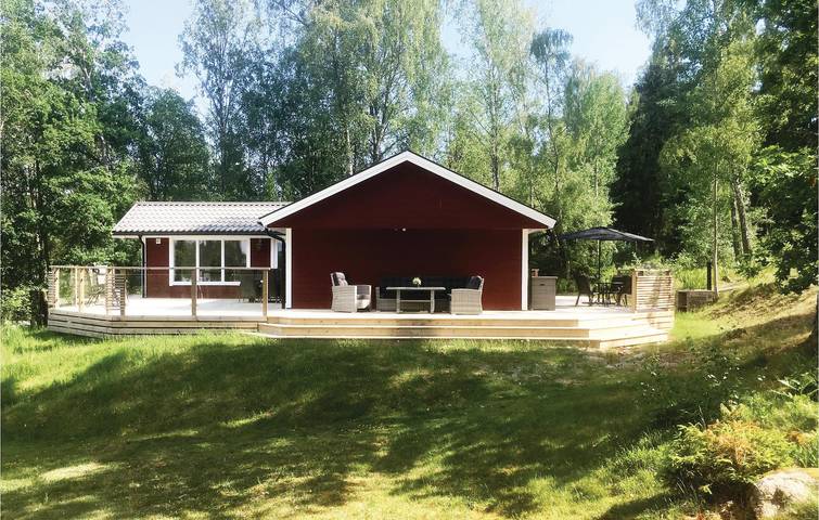 Hus för 6 Personer, med Terass och Trädgård i Södermanland
