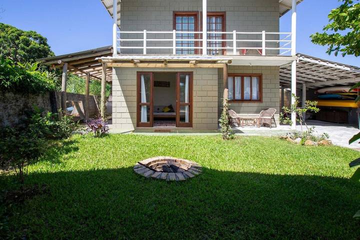 Casas e apartamentos de temporada para 8 pessoas, com balcão e jardim em Campeche