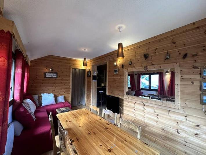 Gîte pour 8 personnes, avec balcon, adapté aux familles dans Vars (station de ski)