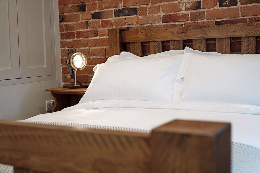 67 Bridge End, pet friendly, luxury holiday cottage in Warwick in Warwick, Warwickshire
