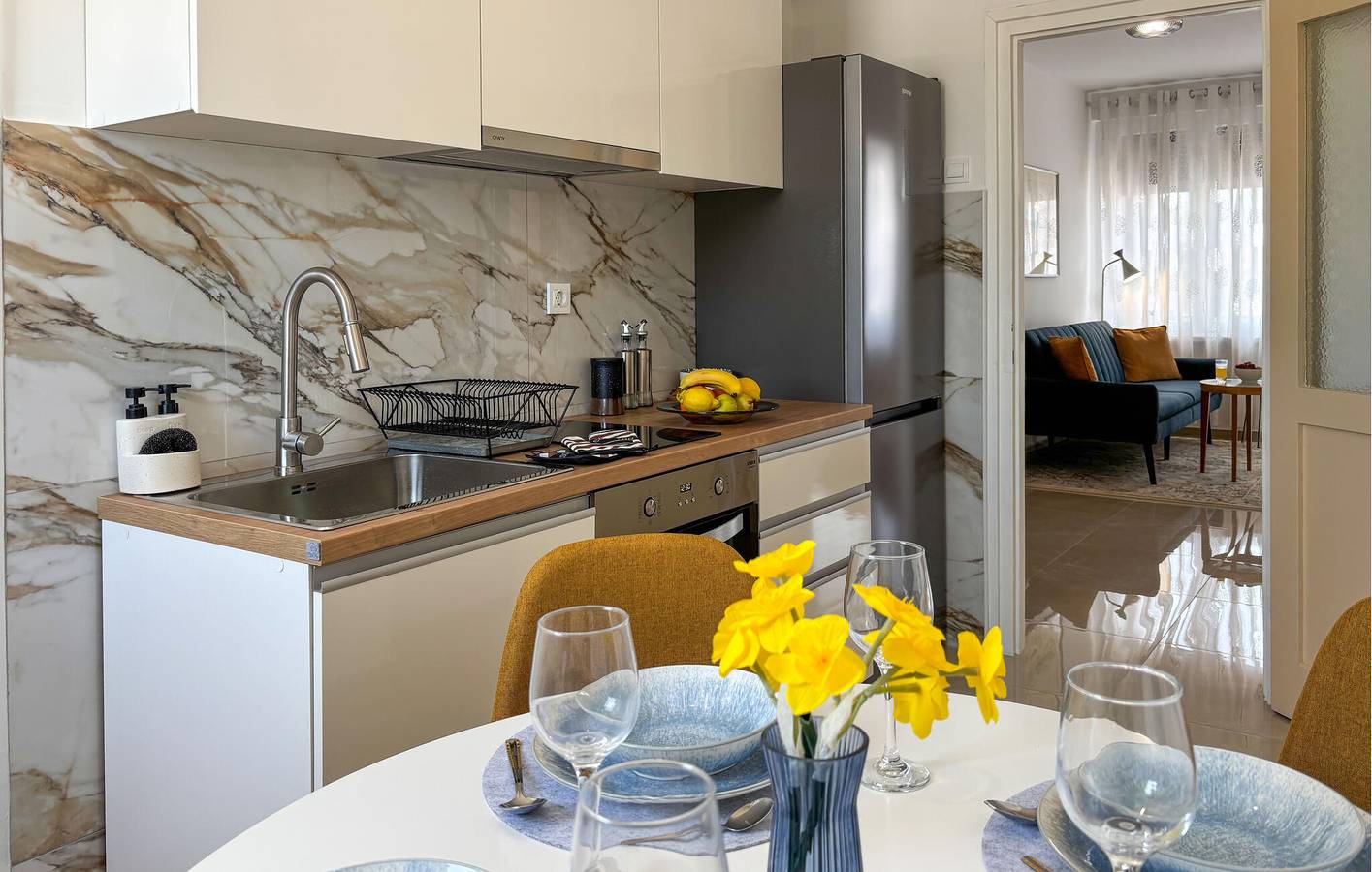 Appartement de vacances entier, Charmant appartement 1 chambre avec Wi-Fi et terrasse, à 600 m de la plage in Umag, Région d'Umag
