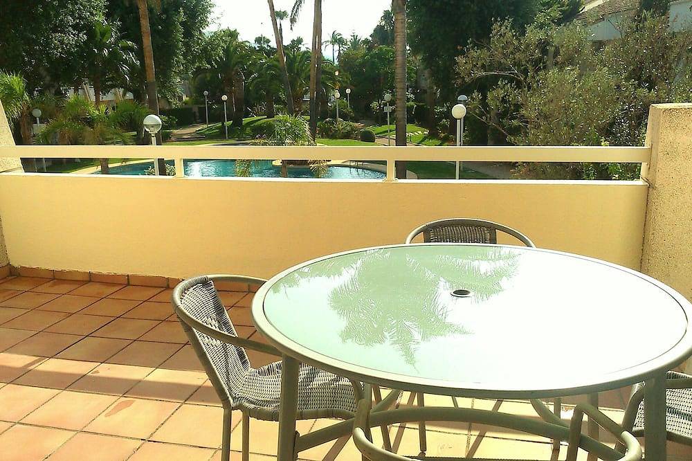 Ganze Wohnung, Schöne 3 Schlafzimmer mit eigenem Parkplatz, Gärten, Swimmingpools, Strand in Playa del Arenal, Jávea