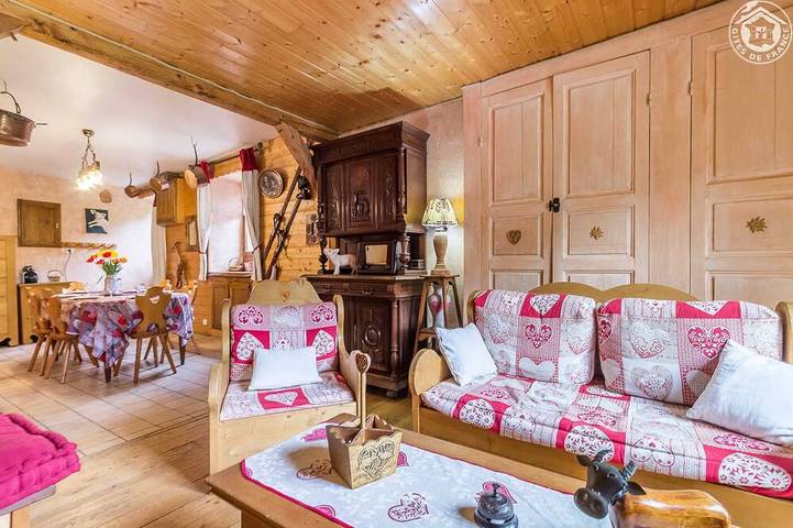 Location de vacances pour 6 personnes, avec terrasse et jardin, animaux acceptés à La Chapelle