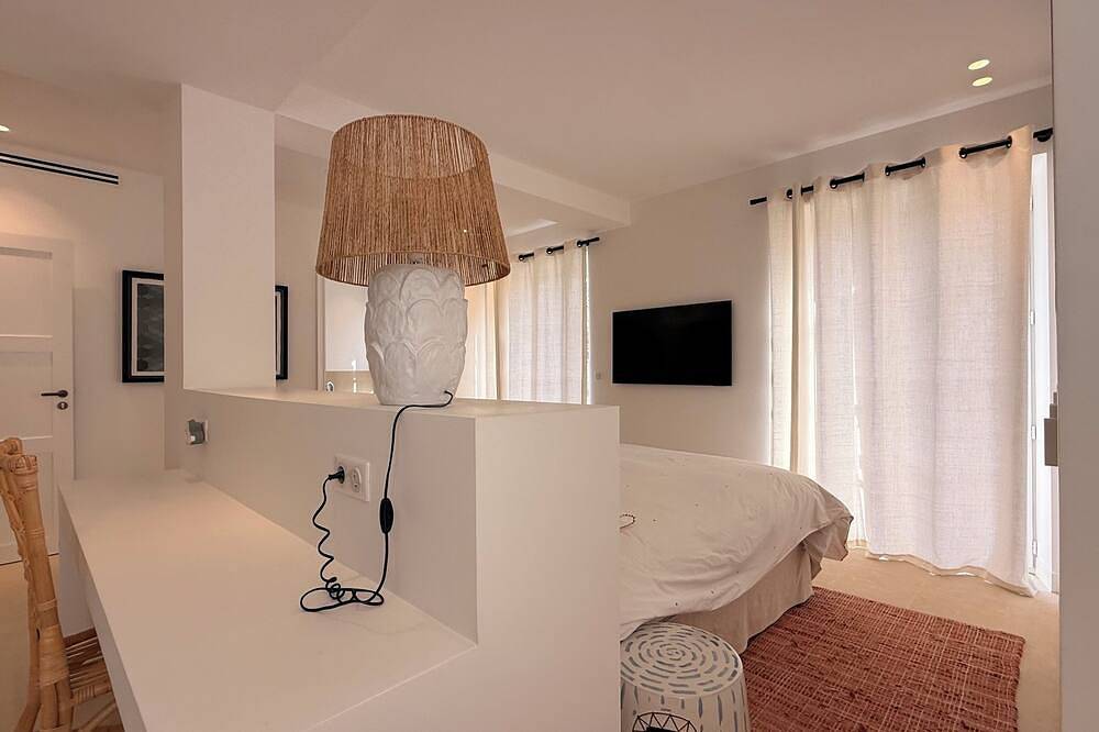 6 bedroom villa completely renovated in 2026 located between sea and countryside ✨ in Pampelonne, Ramatuelle