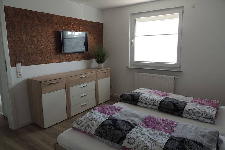 Ganze Wohnung, Moderne Ferienwohnung 1Og in Singen, Hegau