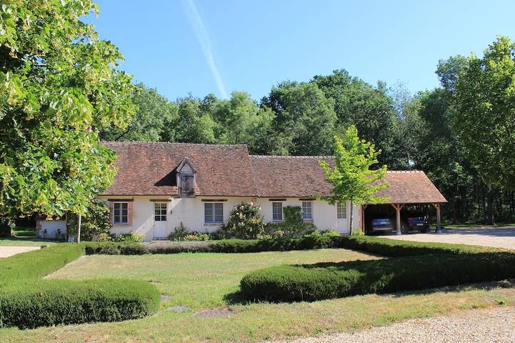 Location de vacances pour 4 personnes, avec Terrasse et Jardin à Selles-Saint-Denis