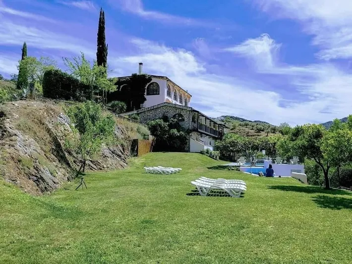 Hotel for 2 people, with garden and pool as well as children pool and view - 1