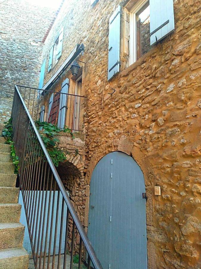 Location de vacances pour 10 personnes, avec vue et terrasse à Saint-André-de-Roquepertuis - 3