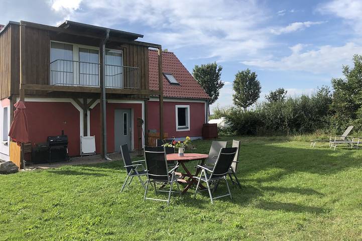 Ferienhaus für 6 Personen, mit Garten in Zemitz
