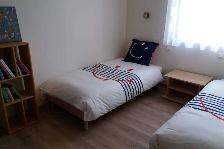 Location de vacances pour 6 personnes, avec terrasse et jardin dans Landrellec - 2