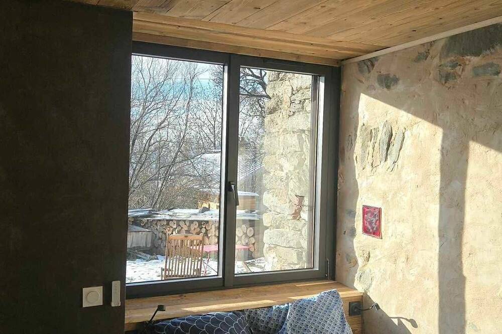 Authentic getaway at La Montagnette Relaxation and Nature in the heart of the Alps! in Saint-Martin-de-la-Porte, Vanoise-Massiv