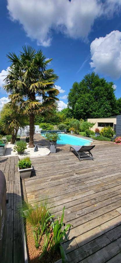 Appartement entier, One-Bedroom Apartment in Pléchâtel, Région de Redon