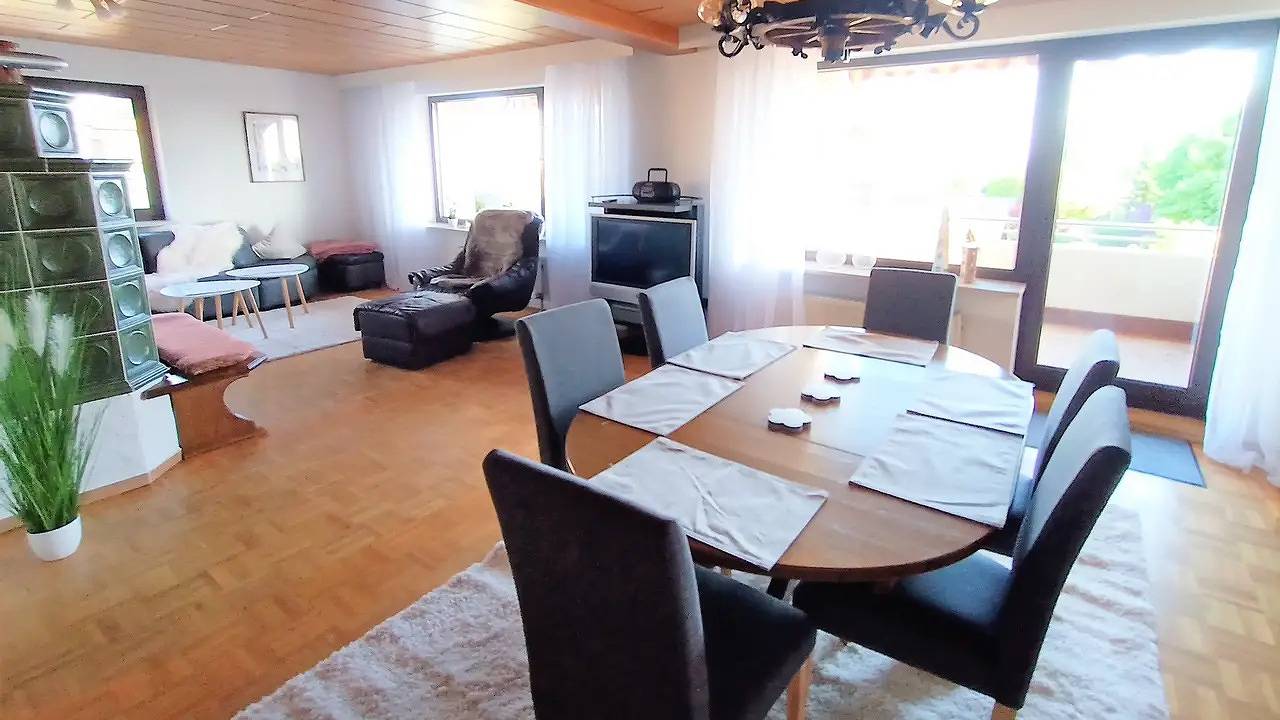 Ganze Ferienwohnung, Ferienwohnung für 5 Personen (130 m²) in Friedrichshafen in Friedrichshafen, Region Bodensee-Oberschwaben