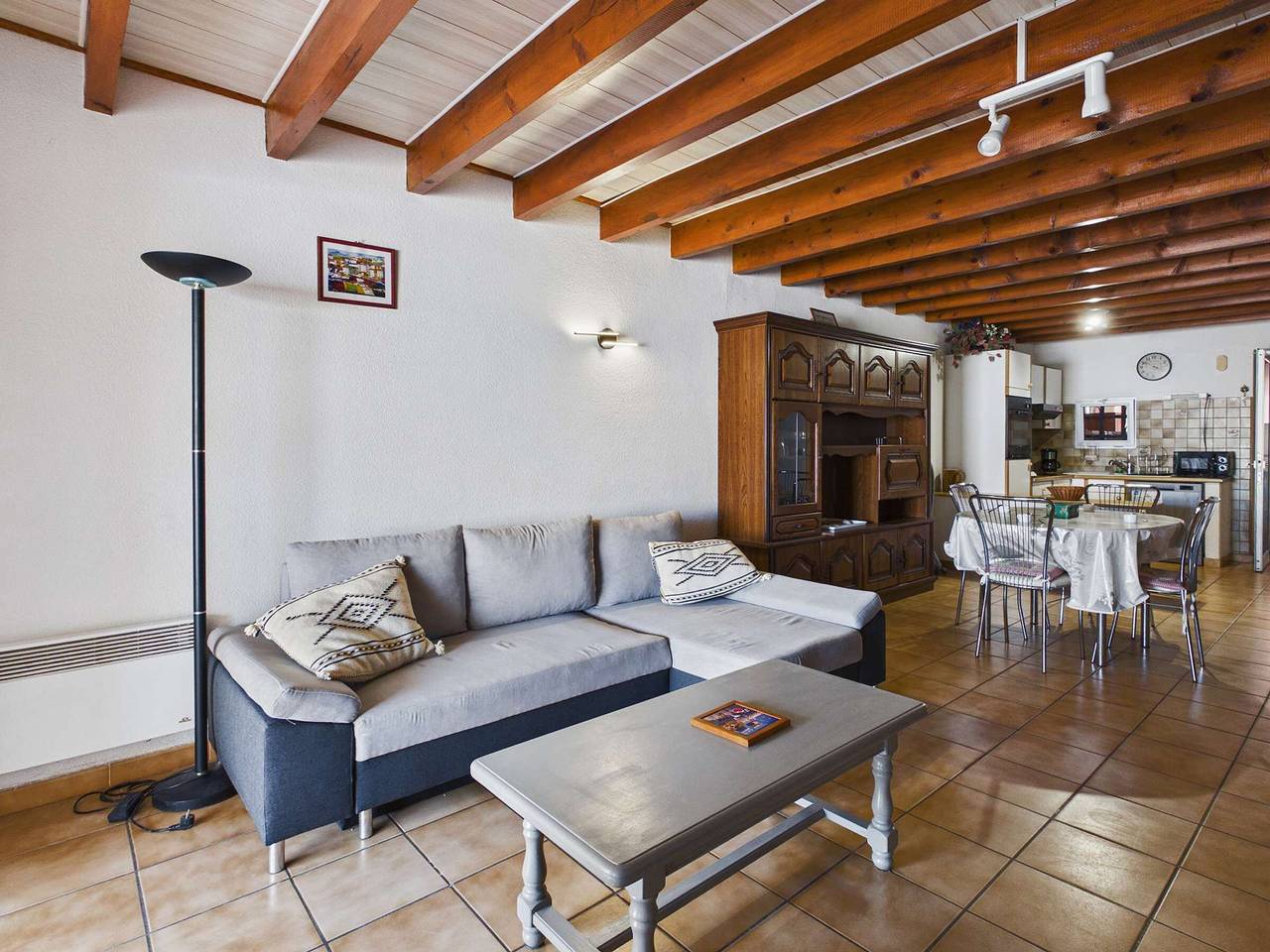 Komfortable Villa mit 3 Zimmern, 6 Pers., Terrasse und Privatparkplatz in Marseillan-Plage, Marseillan