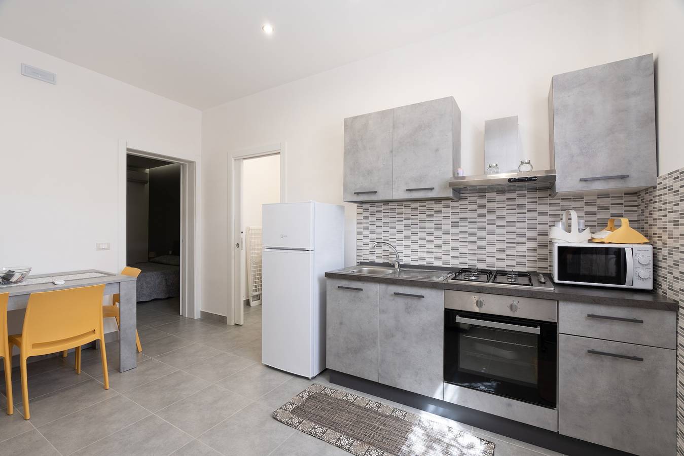 Entire apartment, Apartment 'Appartamento Primo Piano 5' with Shared Terrace, Wi-Fi and Air Conditioning in Custonaci, Trapani Province