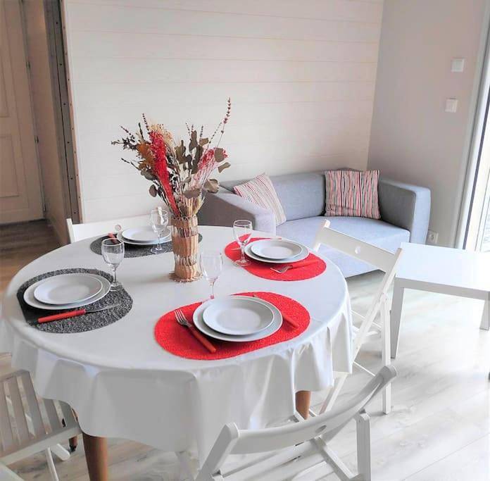 Location de vacances pour 3 personnes, avec jardin et terrasse à Vains - 4