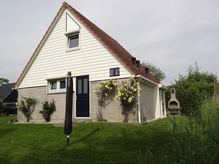 Ferienhaus für 6 Personen, mit Balkon/Terrasse und Terrasse sowie Garten in Anjum - 3
