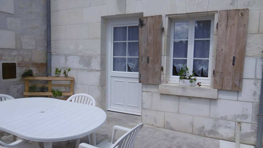 Maison de vacances pour 4 personnes, avec jardin à Châteauvieux