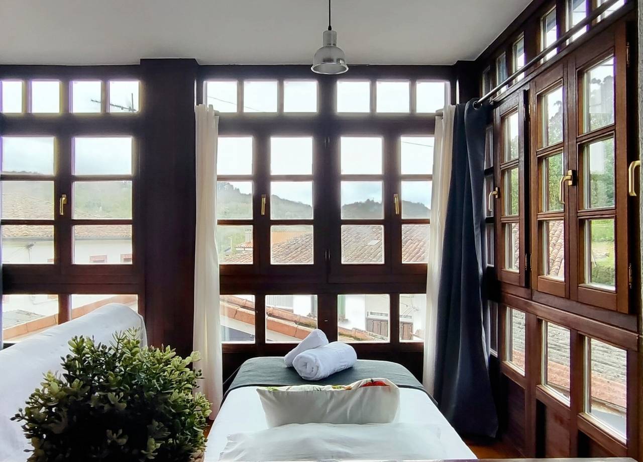 Ganze Wohnung, Ferienwohnung 'Florenta G3' mit Bergblick, Gemeinschaftsgarten und Wi-Fi in Cangas de Onís, Costa Verde (Spanien)