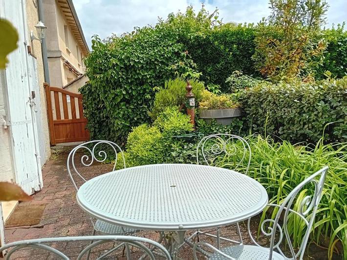Gîte pour 4 personnes, avec terrasse à Saint-Magne-de-Castillon - 4