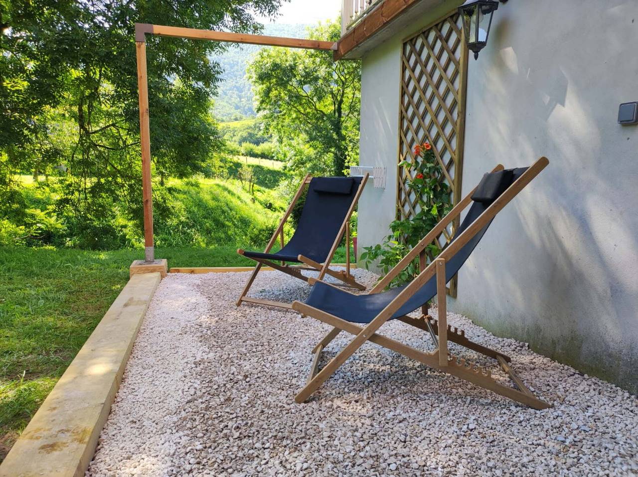 Bed and Breakfast 'Jolie' met uitzicht op de bergen, privéterras en Wi-Fi in Sainte-Engrâce, Oloron-Sainte-Marie en omgeving