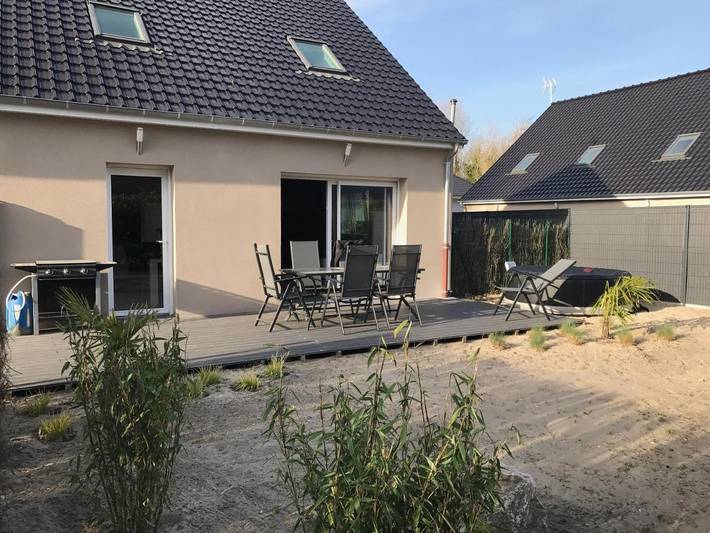Location de vacances pour 8 personnes, avec jardin et jacuzzi dans Parc Bagatelle - 2