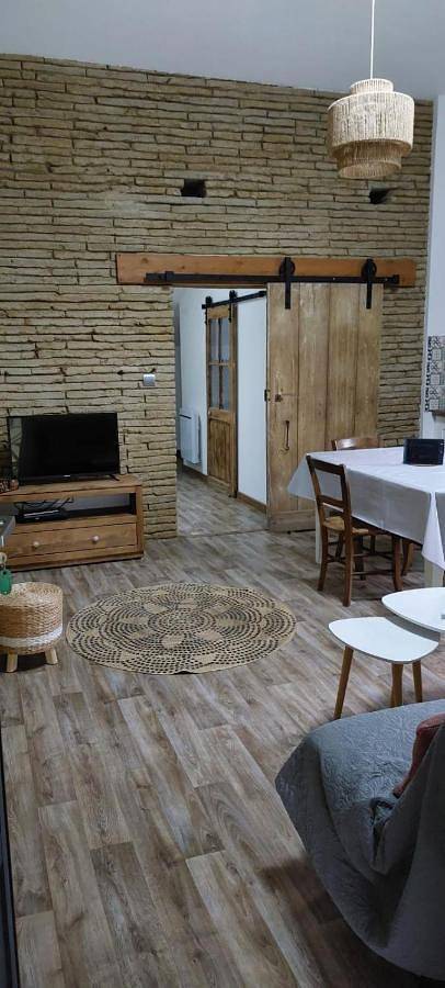 Appartement entier, One-Bedroom Apartment in Montech, Tarn-et-Garonne
