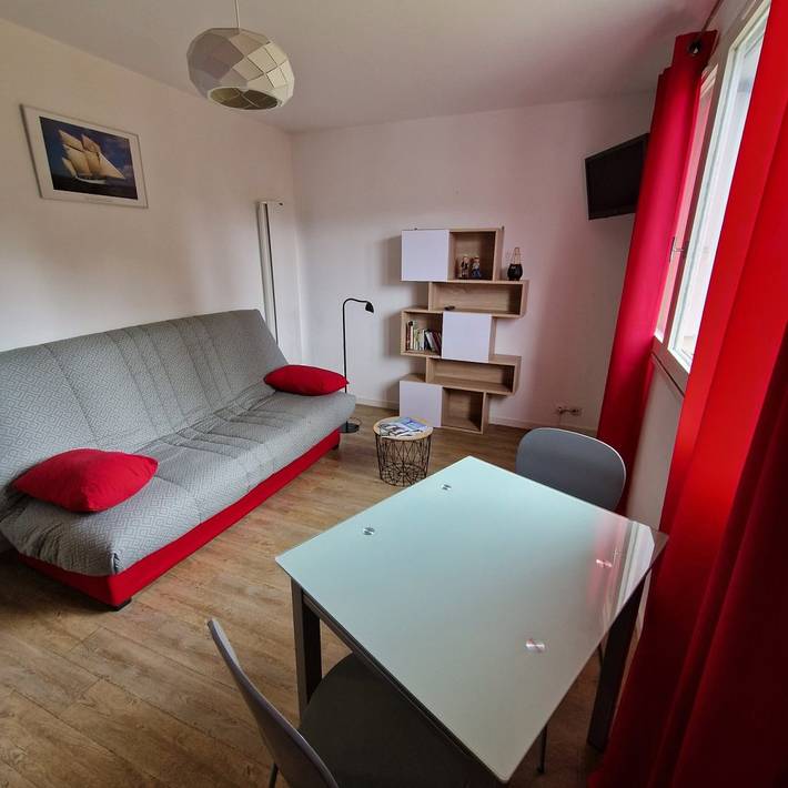 Gîte pour 2 personnes, avec jardin à Donville-les-Bains - 2