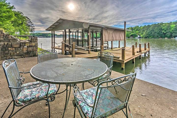 Vacation house for 10 people, with balcony in Hot Springs