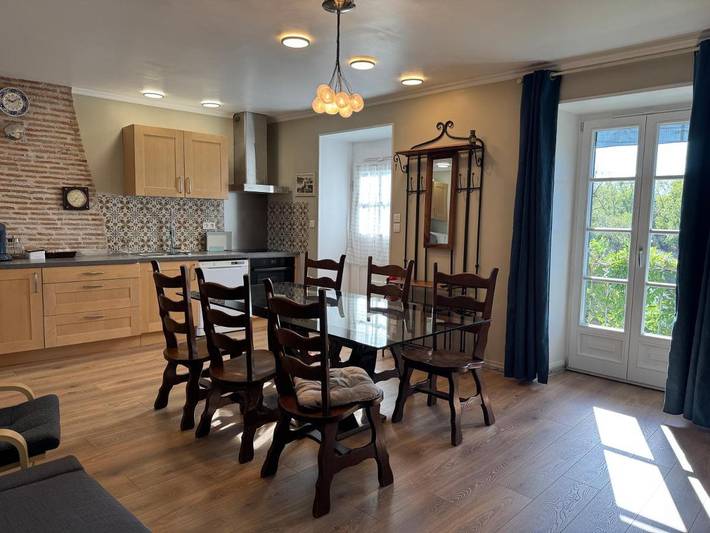 Appartement de vacances pour 4 personnes, avec terrasse dans le Cher