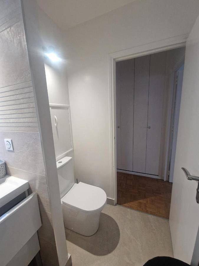 Gîte pour 2 personnes, avec balcon, animaux acceptés dans Paris Rue Sextius Michel - 3