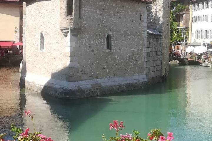 Maison de vacances pour 7 personnes, avec jacuzzi ainsi que jardin et terrasse à Annecy-le-Vieux