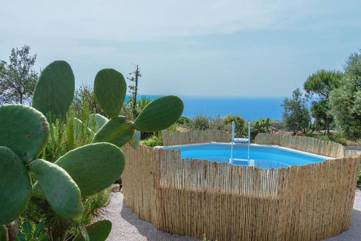 Villa pour 5 personnes, avec piscine ainsi que jardin et jacuzzi dans Santa Maria di Leuca - 4