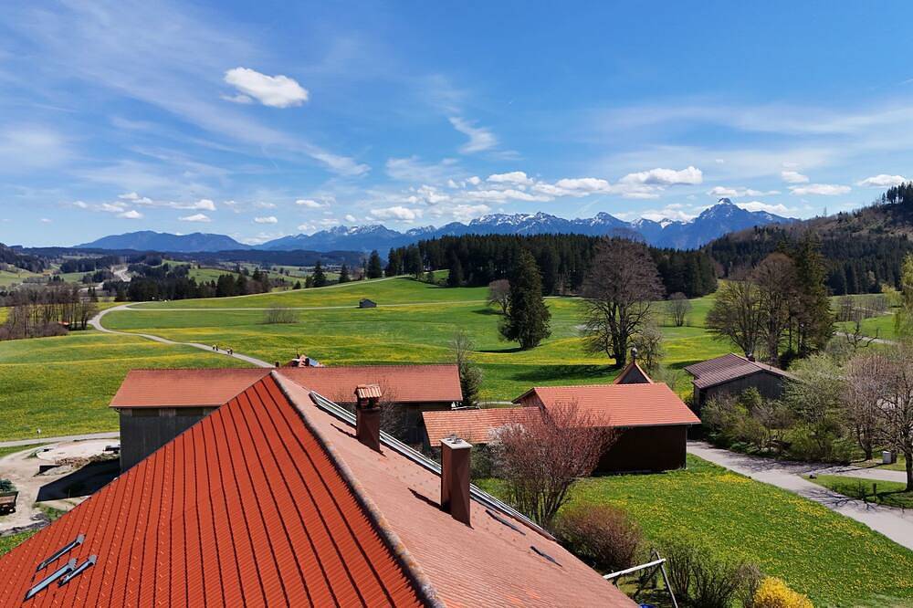 Ganze Wohnung, Familienfreundliche Fewo mit herrlichem Panoramablick, Königscard in Seeg, Bayerisch Schwaben